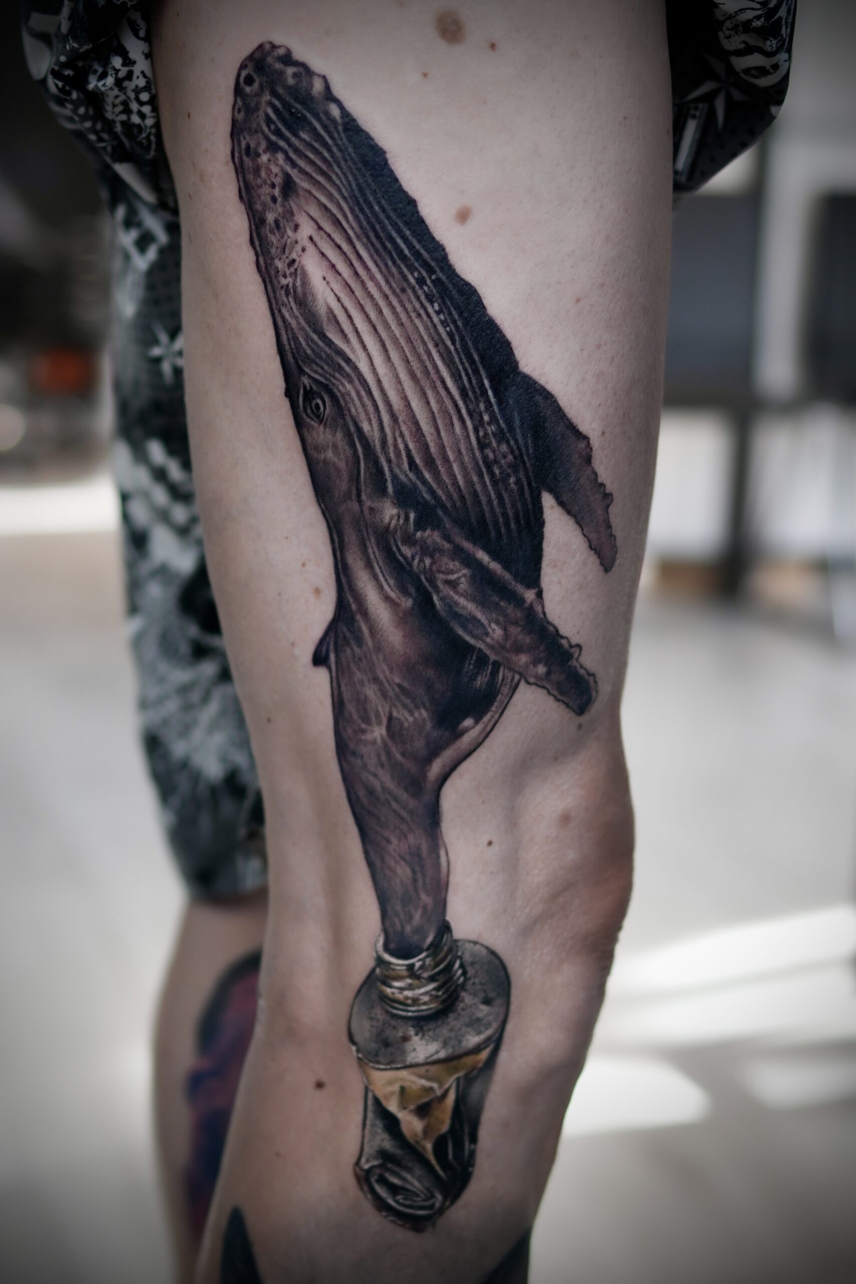 Tatuaż wieloryb black & grey